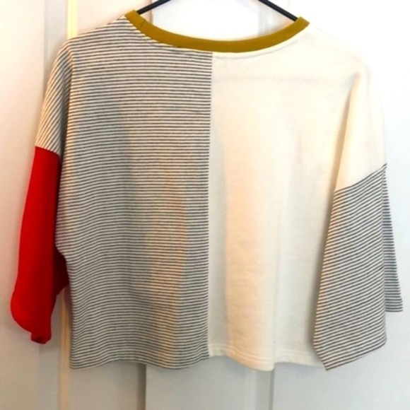 all:row | Multi Color Pattern Crop with 3/4 Sleeve Top - Picture 5 of 5